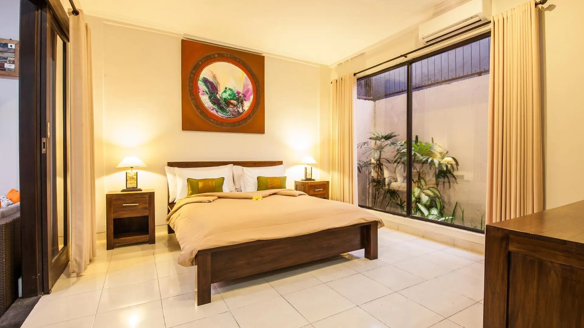 7-Br Private Pool Legian Villa 5-Min Walk To Beach And Shops Bali Seminyak  Indonesia